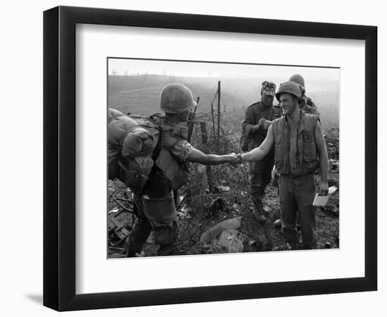 Vietnam Marines 1st Cavalry 1968-Holloway-Framed Photographic Print