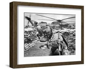 Vietnam War Khe Sanh Siege-Dang Van Phuoc-Framed Photographic Print