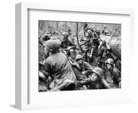 Vietnam War - U.S. Army-Henri Huet-Framed Photographic Print