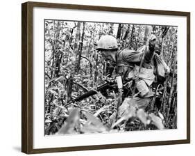 Vietnam War U.S. Infantryman-null-Framed Photographic Print