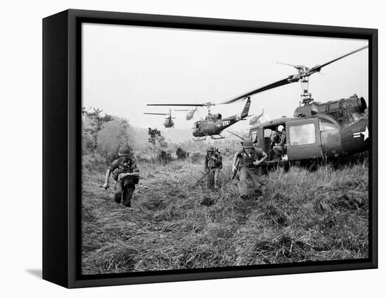 Vietnam War U.S. Troops-Horst Faas-Framed Stretched Canvas