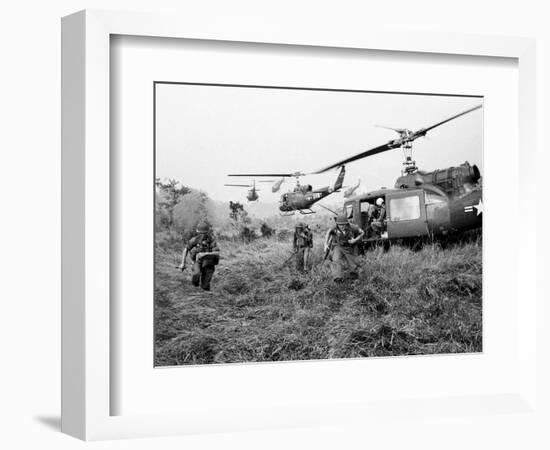 Vietnam War U.S. Troops-Horst Faas-Framed Photographic Print