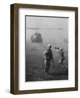 Vietnam War US Helicopter Landing-Henri Huet-Framed Photographic Print