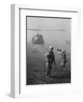 Vietnam War US Helicopter Landing-Henri Huet-Framed Photographic Print