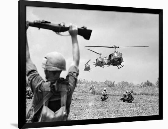 Vietnam War US Helicopters-Henri Huet-Framed Photographic Print