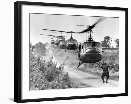 Vietnam War US Helicopters-Horst Faas-Framed Photographic Print