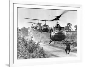 Vietnam War US Helicopters-Horst Faas-Framed Photographic Print