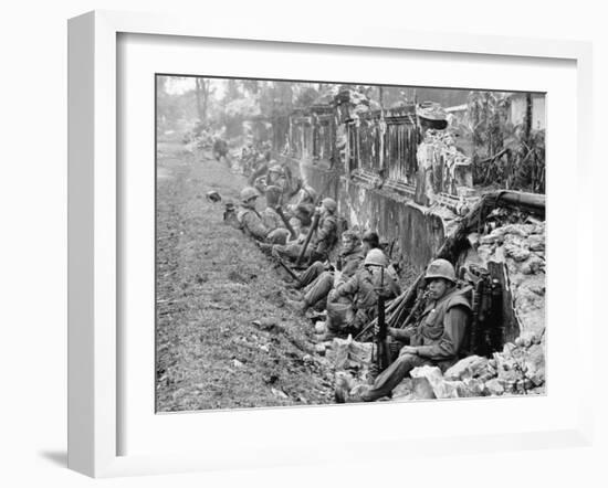 Vietnam War US Marines Hue-Associated Press-Framed Premium Photographic Print