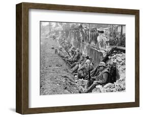 Vietnam War US Marines Hue-Associated Press-Framed Photographic Print