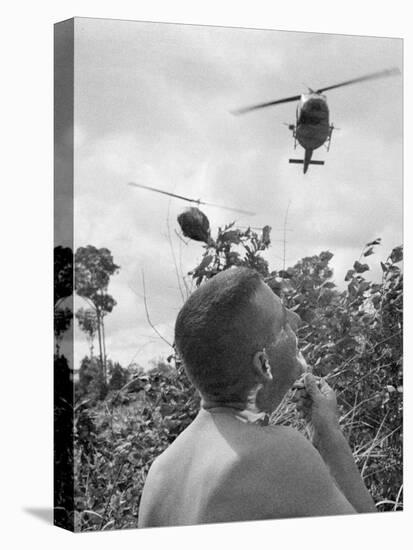 Vietnam War US Shaving-Horst Faas-Stretched Canvas