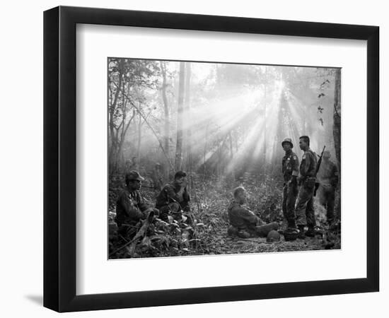 Vietnam War-Horst Faas-Framed Photographic Print