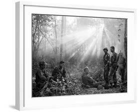 Vietnam War-Horst Faas-Framed Photographic Print