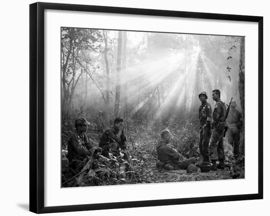 Vietnam War-Horst Faas-Framed Photographic Print