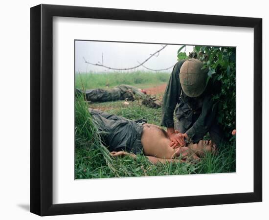 Vietnam War-Horst Faas-Framed Photographic Print