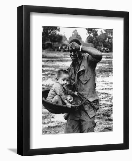 Vietnam War-Associated Press-Framed Photographic Print