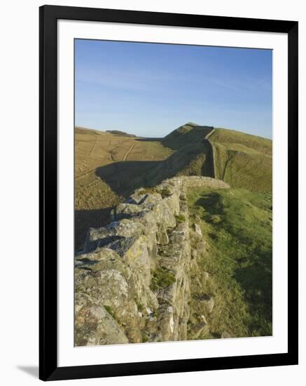 View East to Kings Hill, Hadrians Wall, UNESCO World Heritage Site, Northumbria National Park, Nort-James Emmerson-Framed Photographic Print