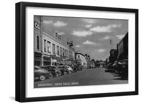 View of Broadway - Idaho Falls, ID-Lantern Press-Framed Art Print