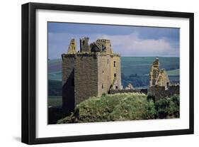 View of Dunnottar Castle, Near Stonehaven, Aberdeenshire, Scotland, 12th-17th Century-null-Framed Giclee Print