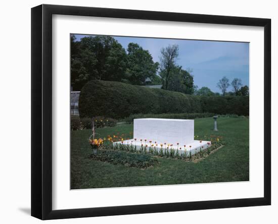 View of Franklin D. Roosevelt's Tombstone-null-Framed Photographic Print