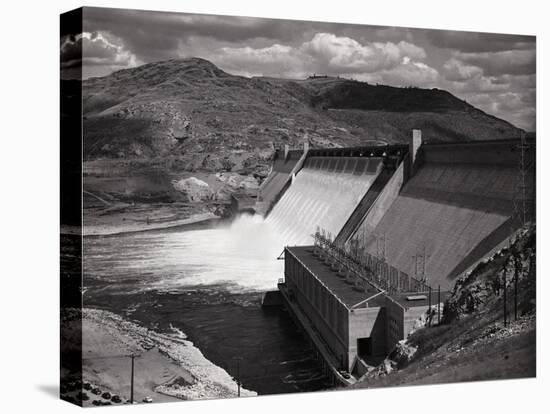 View of Grand Coulee Dam-null-Stretched Canvas