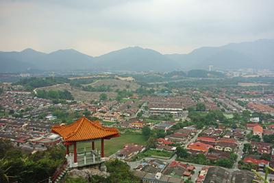 https://imgc.allpostersimages.com/img/posters/view-of-ipoh-and-kinta-valley-ipoh-perak-malaysia-southeast-asia-asia_u-L-PSY0ID0.jpg?artPerspective=n