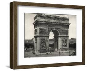 View of L'Arc De Triomphe in Paris-Bettmann-Framed Photographic Print