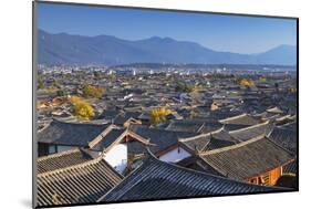 View of Lijiang (UNESCO World Heritage Site), Yunnan, China-Ian Trower-Mounted Photographic Print