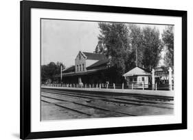 View of Northern Pacific Depot - Bismarck, ND-Lantern Press-Framed Premium Giclee Print