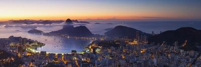 https://imgc.allpostersimages.com/img/posters/view-of-sugarloaf-mountain-and-botafogo-bay-at-dawn-rio-de-janeiro-brazil_u-L-PTZ6GW0.jpg?artPerspective=n