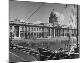 View of the Customs House in Dublin-Hans Wild-Mounted Photographic Print