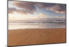 View of the Framara Beach to the Island La Graciosa at Sundown, Lanzarote, Canary Islands, Spain-Markus Lange-Mounted Photographic Print