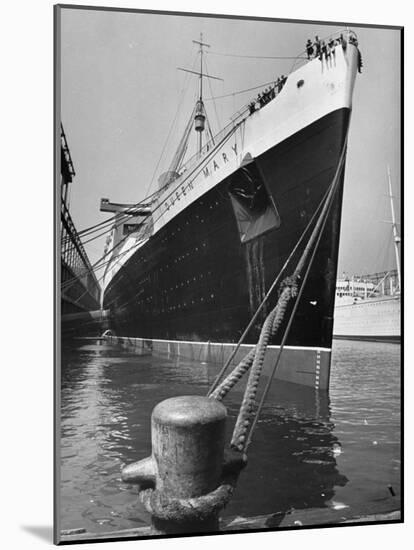 View of the Queen Mary Docked in New York City After It's Arrival-Carl Mydans-Mounted Photographic Print