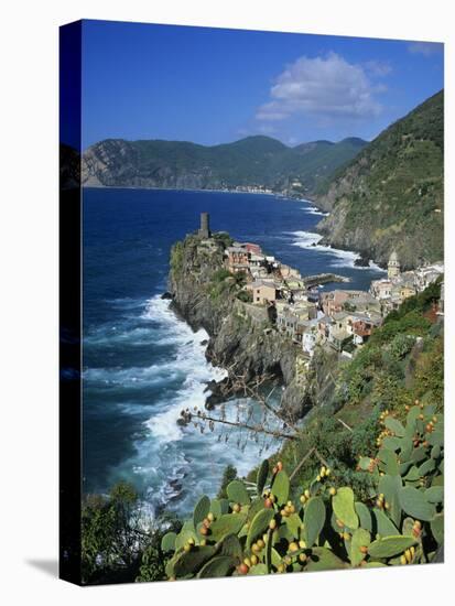 View over Village on the Riviera Di Levante, Vernazza, Cinque Terre, UNESCO World Heritage Site, Li-Stuart Black-Stretched Canvas