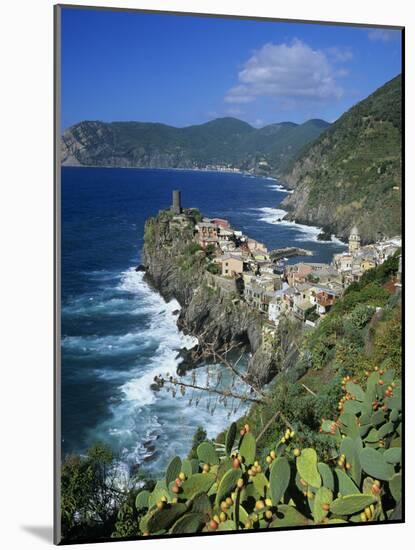 View over Village on the Riviera Di Levante, Vernazza, Cinque Terre, UNESCO World Heritage Site, Li-Stuart Black-Mounted Photographic Print