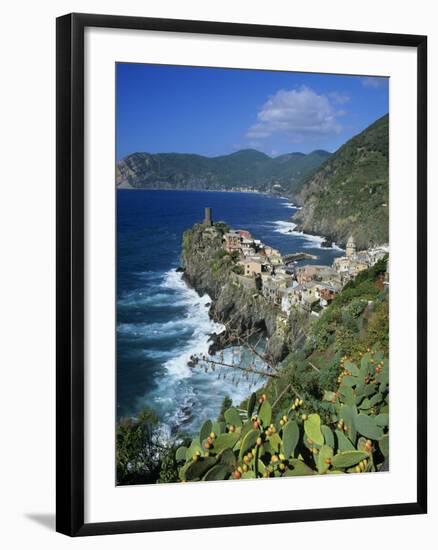 View over Village on the Riviera Di Levante, Vernazza, Cinque Terre, UNESCO World Heritage Site, Li-Stuart Black-Framed Photographic Print
