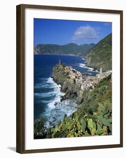 View over Village on the Riviera Di Levante, Vernazza, Cinque Terre, UNESCO World Heritage Site, Li-Stuart Black-Framed Photographic Print