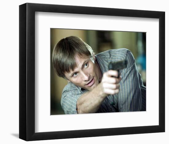 Viggo Mortensen-null-Framed Photo