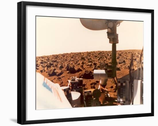 Viking 1 on the Martian Surface on July 24, 1976-null-Framed Photo