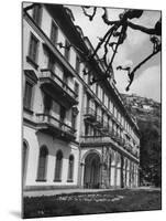 Villa D'Este, Now a Famous Hotel on Lake Como-Carl Mydans-Mounted Photographic Print