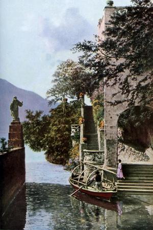 https://imgc.allpostersimages.com/img/posters/villa-del-balbianello-lenno-lake-como-italy-c1930s_u-L-Q1MFU6G0.jpg?artPerspective=n