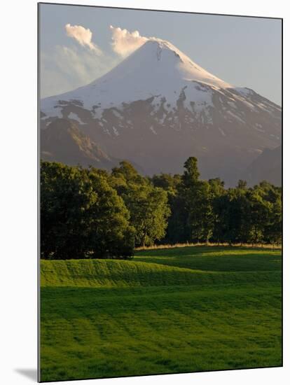 Villarrica Volcano, Villarrica National Park, Chile-Scott T. Smith-Mounted Photographic Print