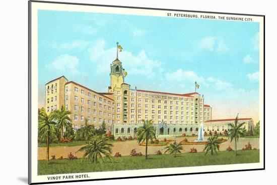 Vinoy Park Hotel, St. Petersburg, Florida-null-Mounted Art Print