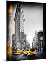 Vintage Black and White Series - Flatiron Building and Yellow Cabs - Manhattan, New York, USA-Philippe Hugonnard-Mounted Photographic Print