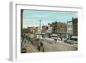 Vintage First Avenue, Cedar Rapids, Iowa-null-Framed Art Print