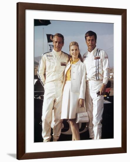 Virages WINNING by James Goldstone with Paul Newman, Joanne Woodward and Ronert Wagner, 1969 (photo-null-Framed Photo
