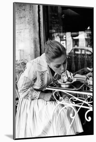 Virna Lisi Eating an Ice-Cream in Rome-Angelo Cozzi-Mounted Photographic Print