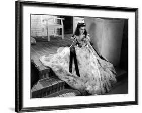 Vivien Leigh, Gone with the Wind, directed by Victor Fleming, 1939 (b/w photo)-null-Framed Photo