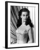 Vivien Leigh, Gone with the Wind, directed by Victor Fleming, 1939 (b/w photo)-null-Framed Photo