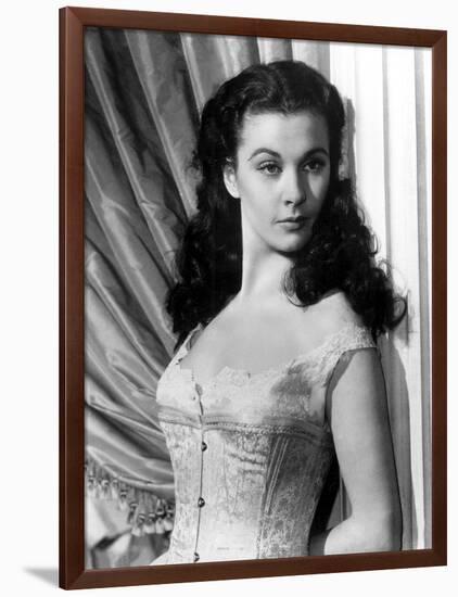 Vivien Leigh, Gone with the Wind, directed by Victor Fleming, 1939 (b/w photo)-null-Framed Photo