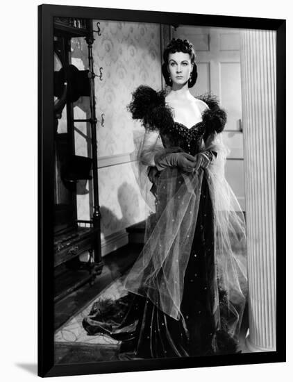 Vivien Leigh, Gone with the Wind, directed by Victor Fleming, 1939 (b/w photo)-null-Framed Photo